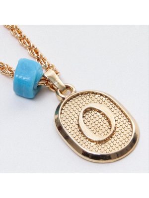 Plastik Boncuklu Burgulu Harfli Kolye-O