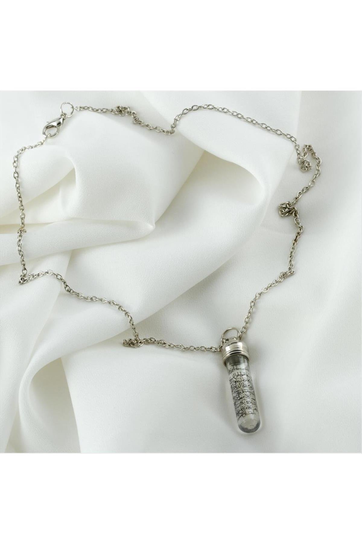 1200637_Ayetel-Kursu-Yazili-Zemzem-Sulu-Canli-Ko-c336.jpg Ayetel Kürsü Yazılı Zemzem Sulu Canlı Kolye-Gümüş Rengi - Görsel 2