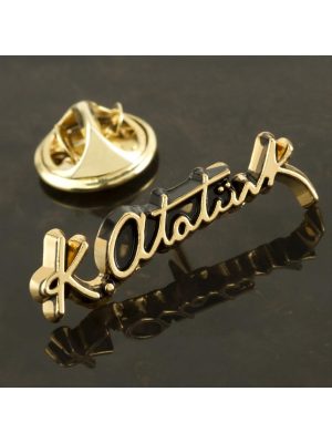 Atatürk İmzalı Yaka Rozet-Gümüş Rengi