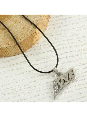 Love Yazılı Metal Vinlex Deri Kolye-Gümüş Rengi