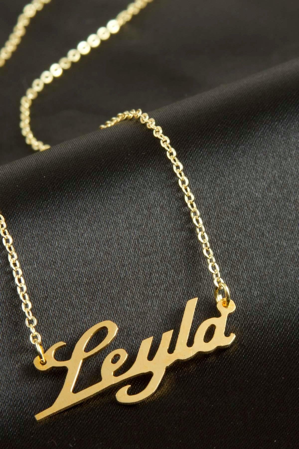 1202108_Leyla-isimli-kolye-Kisiye-Ozel-e60b.jpg Leyla isimli kolye -Sarı - Görsel 1