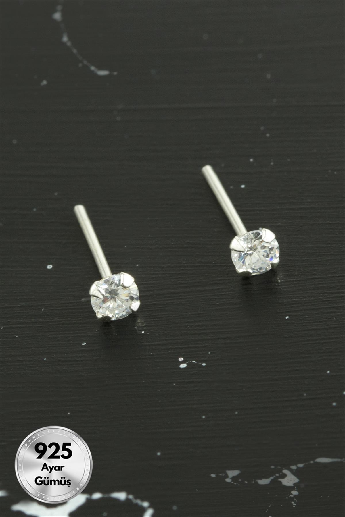 1202271_3-mm-Tek-Tas-925-Ayar-Gumus-Kupe-372e.jpg 3 mm Tek Taş 925 Ayar Gümüş Küpe-Gümüş Rengi - Görsel 1