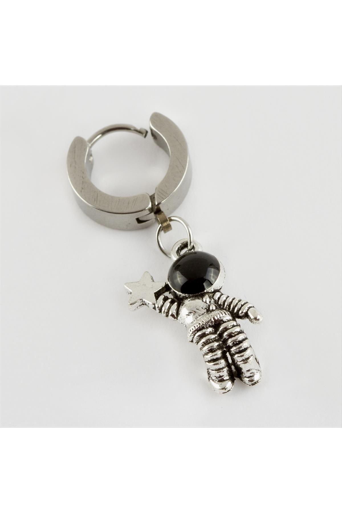 1203128_Astronot-Figurlu-Celik-Erkek-Kupe-1-Adet-b40c.jpg Astronot Figürlü Çelik Erkek Küpe 1 Adet-Gümüş Rengi - Görsel 2