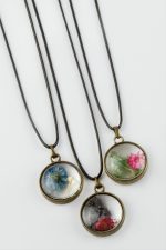 Karışık Renkli Çiçek Canlı Kolye-Renkli - Görsel 3