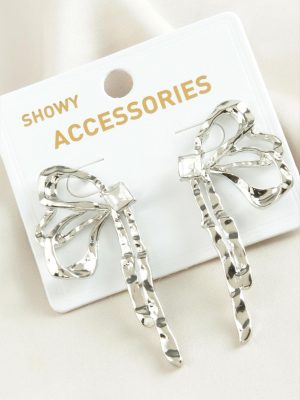 Fiyong Taşlı Trend Metal Küpe-Gümüş Rengi