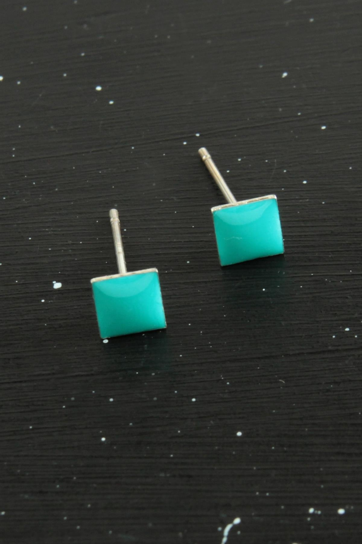 1205032_Kare-Mineli-Minik-Kupe-616a.jpg Kare Mineli Minik Küpe-Renkli - Görsel 1