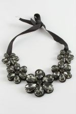 Papatya Taşlı Yaka Kolye-Antrasit - Görsel 2