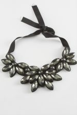 Çiçek Taşlı Yaka Kolye-Antrasit - Görsel 2