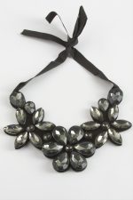 Çiçek Taşlı Yaka Kolye-Sarı