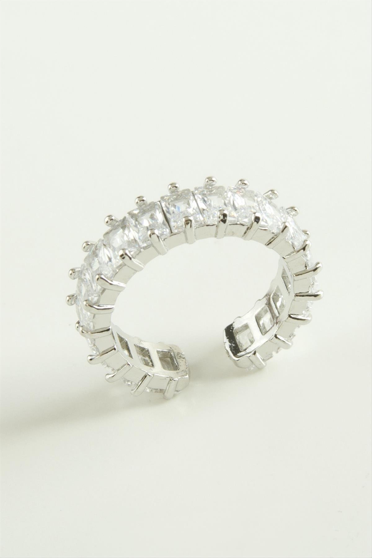 1207801_karisik-luks-baget-zirkon-tasli-yuzuk-a5a9-.jpg Karışık Lüks Baget Zirkon Taşlı Yüzük-Gümüş Rengi - Görsel 2