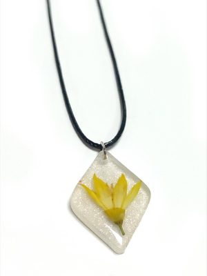 Tesbih Çiçeği Baklava Dilimli Epoksi Kolye-Sarı