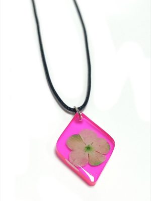 Kartopu Çiçeği Baklava Dilimli Epoksi Kolye-Pembe