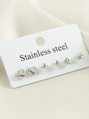 6 Adet Love Yazılı Kalp Taşlı Çelik Küpe-Gümüş Rengi