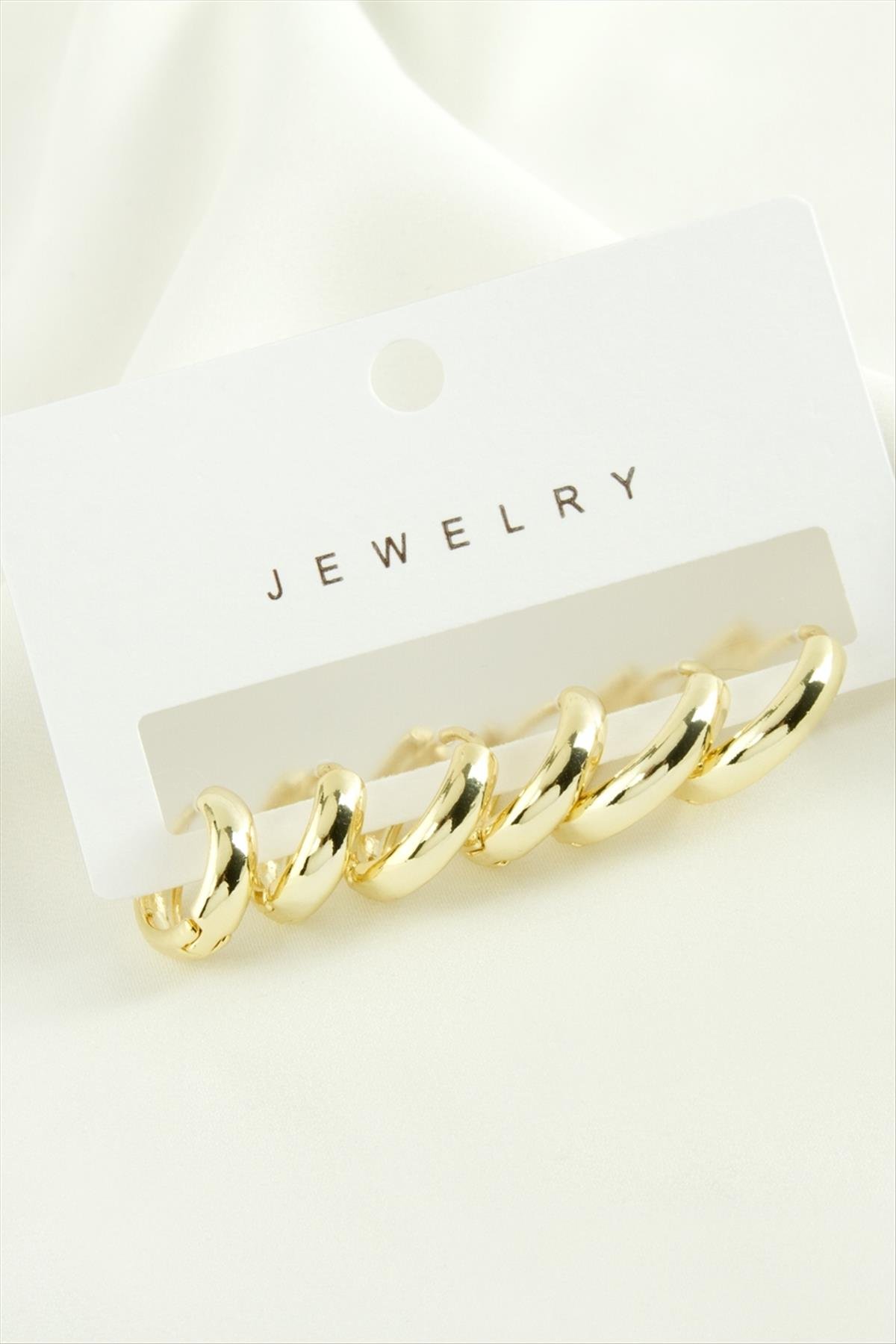 1208673_6-adet-halka-trend-metal-kupe-b686-.jpg 6 Adet Halka Trend Metal Küpe-Sarı - Görsel 2