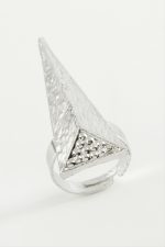 Piramit Metal Yüzük-Gümüş Rengi