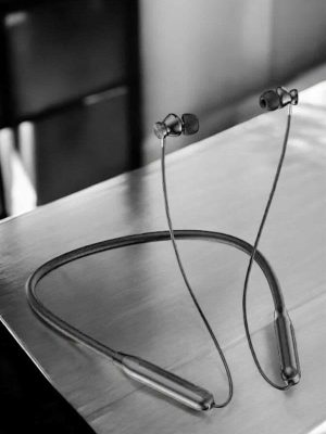 Dijital Göstergeli Kulak İçi Kablosuz Bluetooth Kulaklık Boyun Bantlı