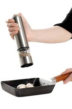 Pilli Tuz Ve Karabiber Öğütücü Baharat Değirmeni Tuzluk Pilli Işıklı Gri - Görsel 5