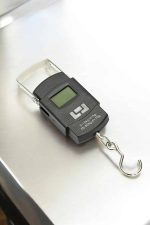 Ağırlık Ölçer 50 Kg El Terazisi El Kantarı Pilli Led Ekran - Görsel 3