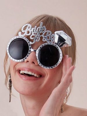 Gümüş Renk Bride To Be Yazılı Gelin Gözlüğü 15x10 cm