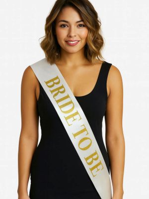 Beyaz Saten Üzerine Kalın Altın Yazılı Bride To Be Kuşağı 10 cm Genişlik