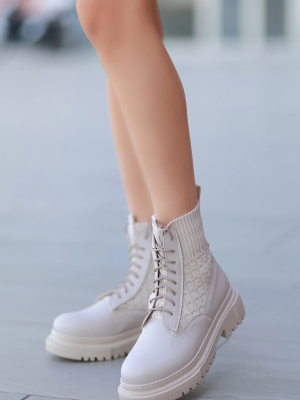 Utag Bej Cilt Bağcıklı Bot (Numara: 39)