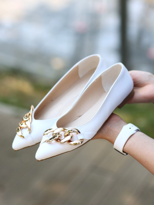 Popi Beyaz Cilt Zincirli Babet Ayakkabı (Numara: 37)