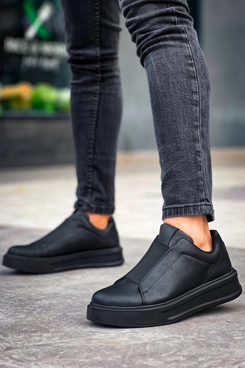 1228127_kb-007-siyah-siyah-yuksek-taban-tek-bant-bagciksiz-gunluk-erkek-ayakkabi-278939571-sw853sh1280.png Kb-007 Kuback Siyah Siyah Yüksek Taban Tek Bant Bağcıksız Günlük Erkek Ayakkabı (Numara: 42) - Görsel 2