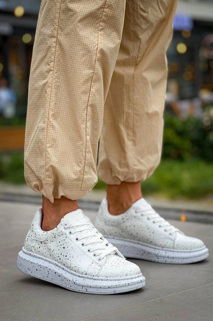 1228165_kb-x500-beyaz-silwer-bagcikli-gunluk-erkek-ayakkabi-111580165-sw853sh1280.png Kb-X500 Kuback Beyaz Silwer Bağcıklı Günlük Erkek Ayakkabı (Numara: 41) - Görsel 1