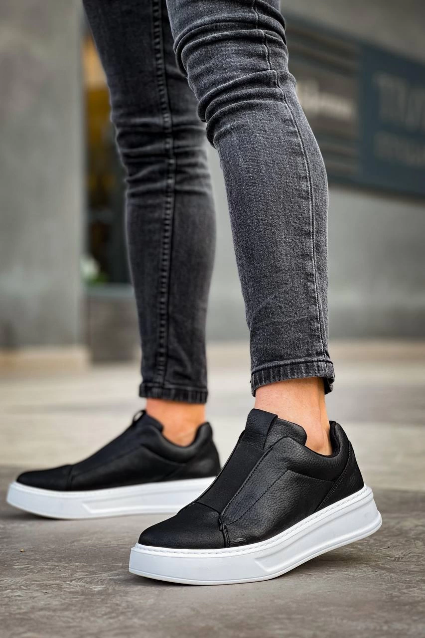 1228348_kb-007-siyah-beyaz-yuksek-taban-tek-bant-bagciksiz-gunluk-erkek-ayakkabi-427014951-sw853sh1280.png Kb-007 Kuback Siyah Beyaz Yüksek Taban Tek Bant Bağcıksız Günlük Erkek Ayakkabı (Numara: 41) - Görsel 4