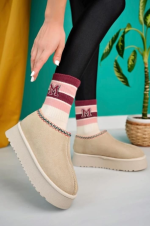 Foyk Bej Süet Bot (Numara: 40)