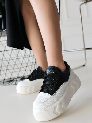 Emwa Siyah Cilt Bağcıklı Spor Ayakkabı (Numara: 38)