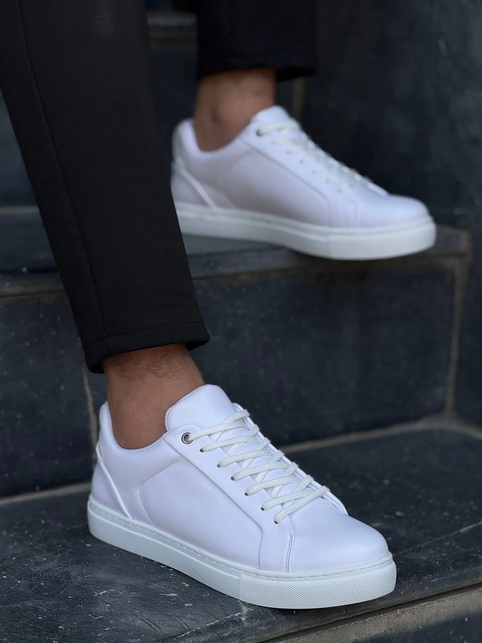 1228754_kb-bx1-kuback-beyaz-cilt-yuksek-beyaz-taban-gunluk-erkek-ayakkabi-348464715-sw960sh1280.png Kb-Bx1 Kuback Beyaz Cilt Yüksek Beyaz Taban Günlük Erkek Ayakkabı (Numara: 40) - Görsel 3