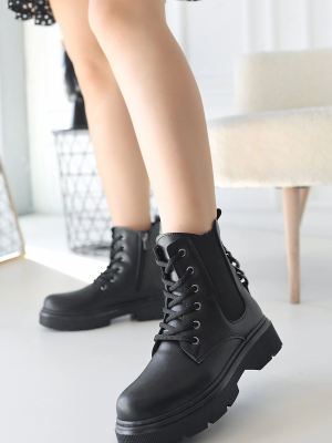 Harte Siyah Cilt Bağcıklı Bot (Numara: 37)