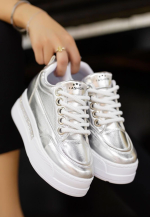 Lulu Gümüş Rugan Bağcıklı Spor Ayakkabı (Numara: 36)