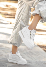 Lulu Beyaz Cilt Bağcıklı Spor Ayakkabı (Numara: 40) - Görsel 2