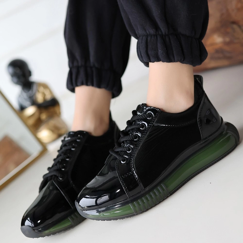 1229192_piona-siyah-rugan-yesil-tabanli-spor-ayakkabi-440287237-sw1000sh1000.png Piona Siyah Rugan Yeşil Tabanlı Spor Ayakkabı (Numara: 38) - Görsel 4