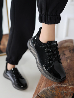 Piona Siyah Rugan Gri Tabanlı Spor Ayakkabı (Numara: 40)