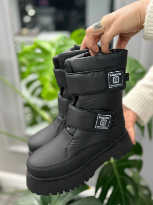 Miah Siyah Cilt Kar Botu (Numara: 40)