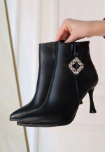 Moose Siyah Cilt Topuklu Bot (Numara: 37)