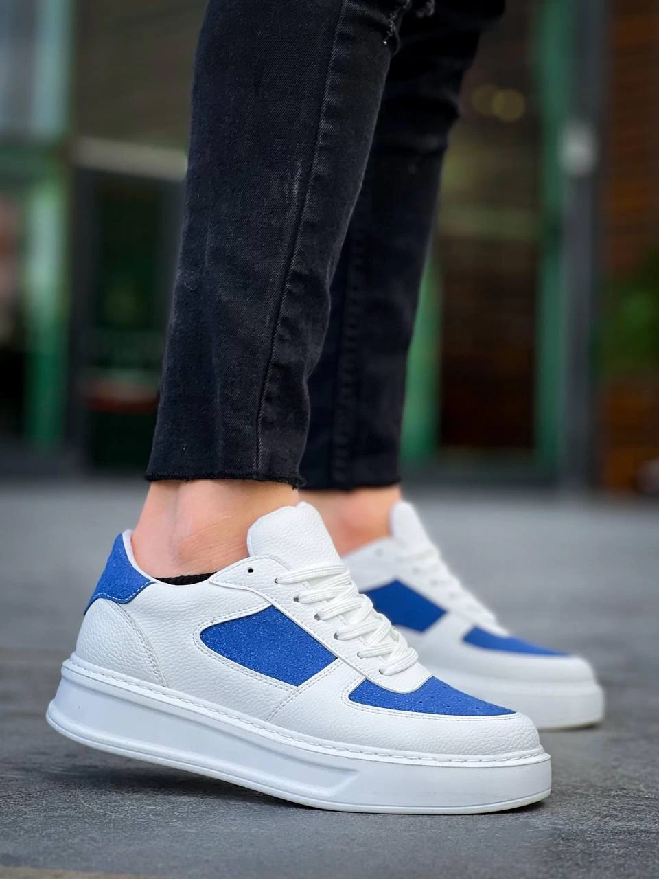 1229543_kb-x8-kuback-beyaz-cilt-mavi-suet-detayli-beyaz-yuksek-taban-gunluk-spor-ayakkabi-221959777-sw960sh1280.png Kb-X8 Kuback Beyaz Cilt Mavi Süet Detaylı Beyaz Yüksek Taban Günlük Spor Ayakkabı (Numara: 43) - Görsel 2