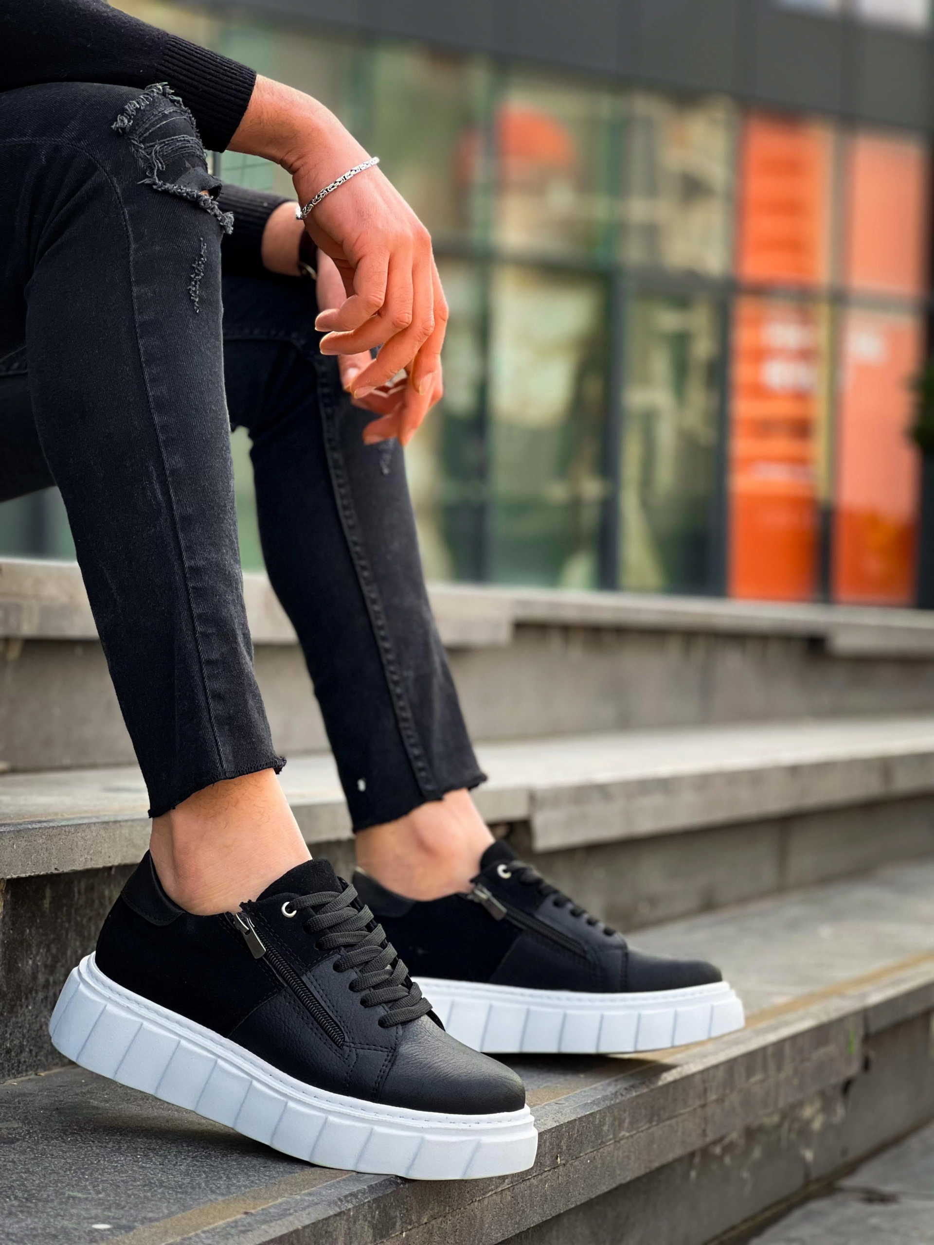 1229611_kb-x155-kuback-siyah-cilt-siyah-suet-detayli-beyaz-yuksek-taban-gunluk-spor-ayakkabi-153780287-sw3024sh4032.png Kb-X155 Kuback Siyah Cilt Siyah Süet Detaylı Beyaz Yüksek Taban Günlük Spor Ayakkabı (Numara: 41) - Görsel 1