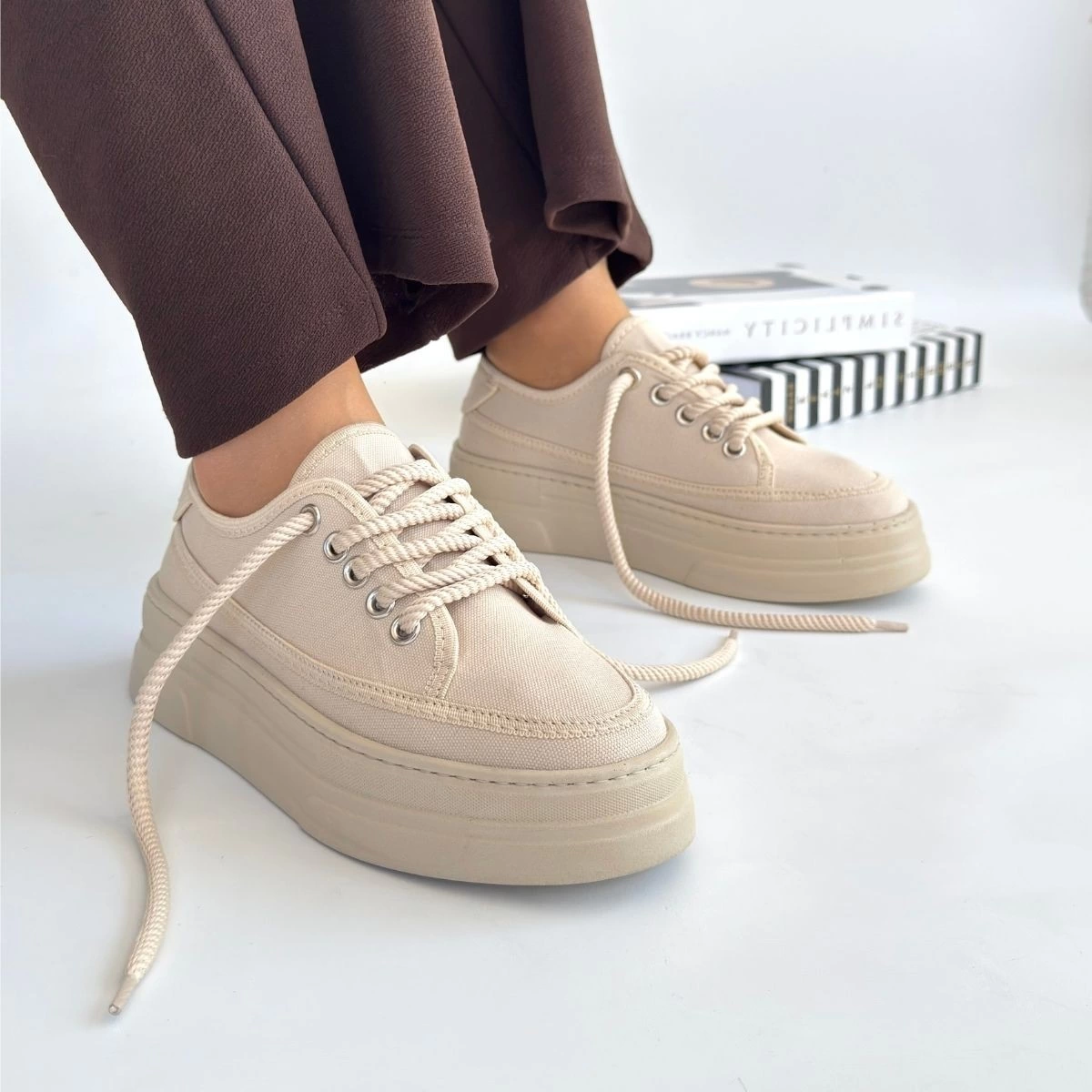 1229853_carin-bej-keten-bagcikli-spor-ayakkabi-440459647-sw1200sh1200.png Carin Bej Keten Bağcıklı Spor Ayakkabı (Numara: 36) - Görsel 4