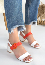 Year Beyaz Cilt Turuncu Detaylı Beyaz Topuklu Ayakkabı (Numara: 40) - Görsel 2