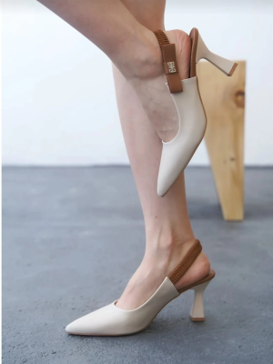 Toran Bej Cilt Topuklu Ayakkabı (Numara: 36)