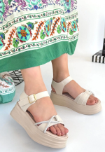 Luno Bej Cilt Kemerli Sandalet (Numara: 40) - Görsel 2