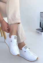 Fiert Beyaz Cilt Bağcıklı Spor Ayakkabı (Numara: 37) - Görsel 2