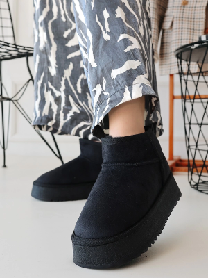 Linne Siyah Süet Bot (Numara: 39)