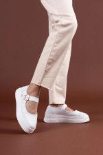 Lunni Beyaz Keten Spor Ayakkabı (Numara: 38)