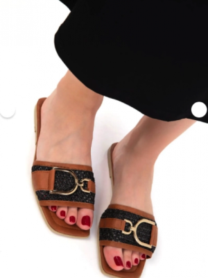 Pıer Siyah Cilt Terlik (Numara: 40)