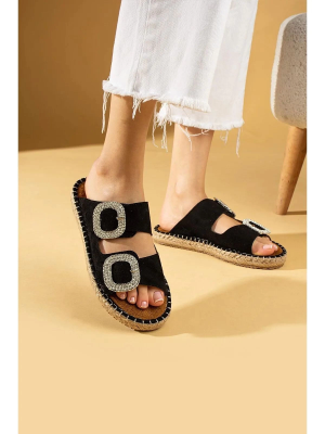 Hertas Siyah Nubuk Tokalı Terlik (Numara: 38)